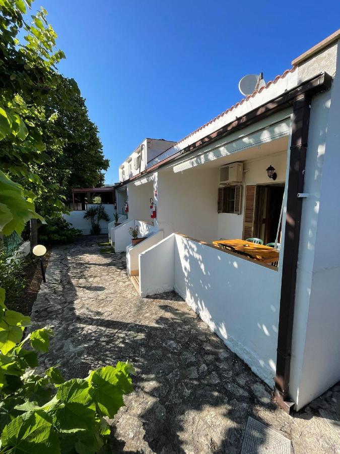 Appartamenti Le Porte Del Gargano Вьесте Экстерьер фото