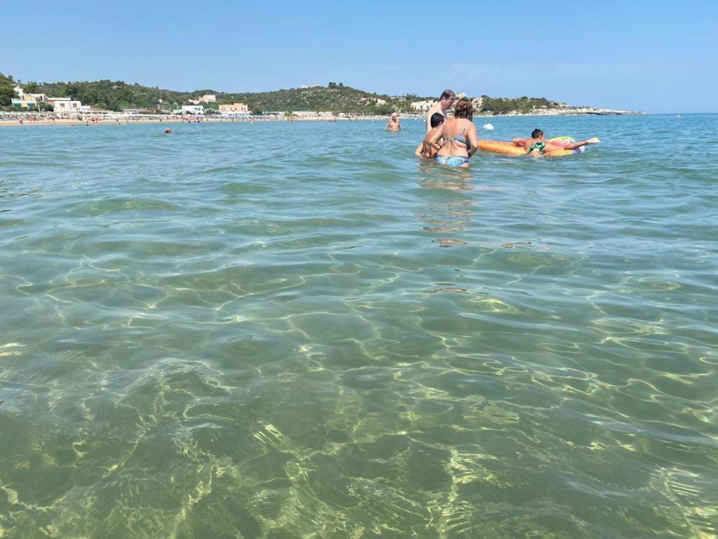 Appartamenti Le Porte Del Gargano Вьесте Экстерьер фото