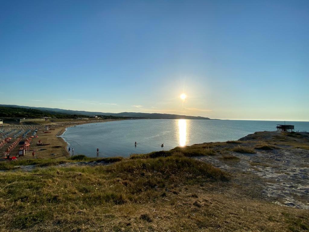 Appartamenti Le Porte Del Gargano Вьесте Экстерьер фото